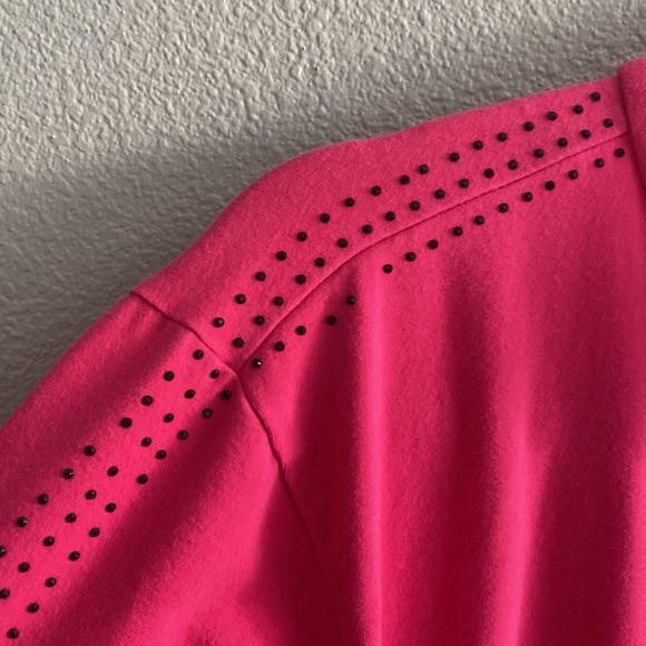 Chico's hot pink activewear zip up jacket-sparkle sleeve detail- Size 3 ( 16-18) - Picture 4 of 7